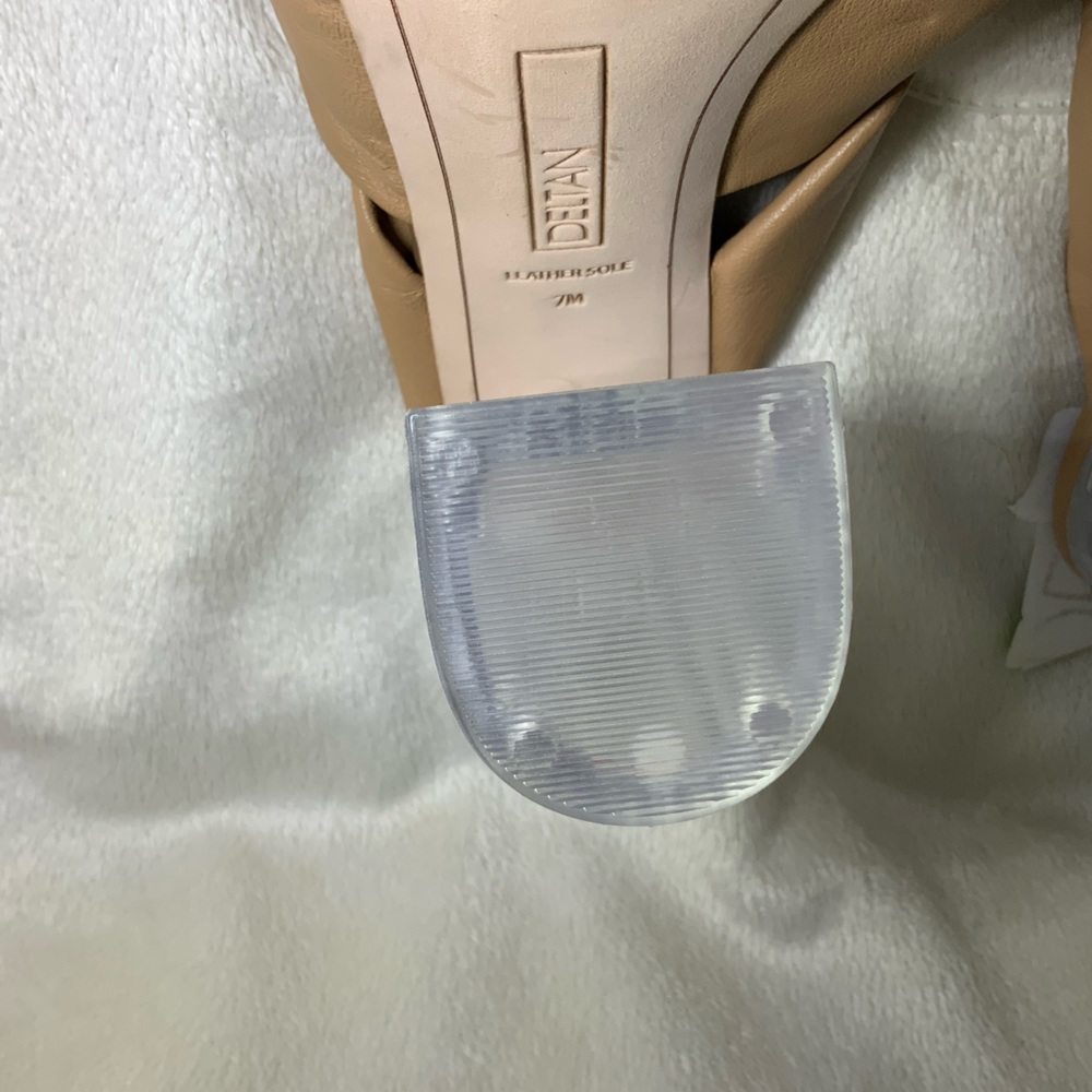 NEW Deltan “Kira” Puffy Tan Leather Square Toe Sandals Acrylic Clear Heels NWOT - Picture 10 of 10